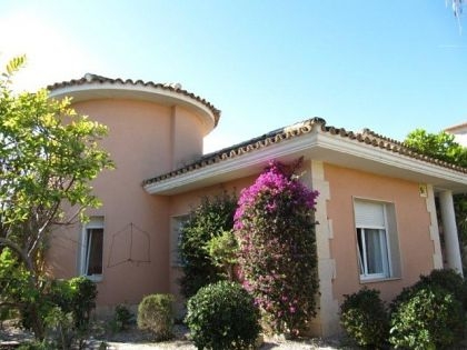 Villa for sale in town 147842