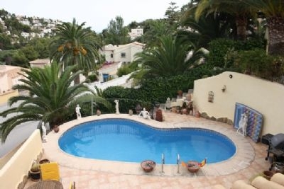 Villa with 3 bedroom in town 150857