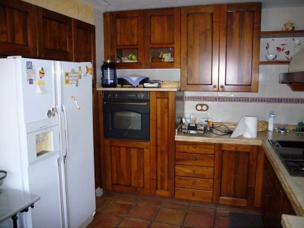 House with 5 bedroom in town, Spain 151111