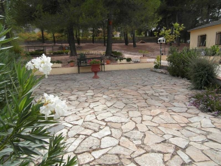 Villa for sale in town, Spain 151114