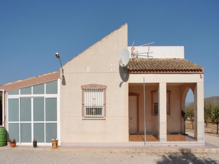 Villa with 3 bedroom in town 151118