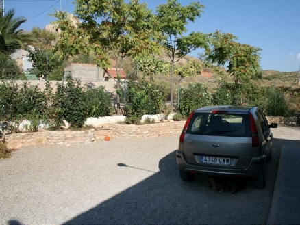 Villa for sale in town, Spain 151136