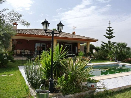 Villa for sale in town 154618