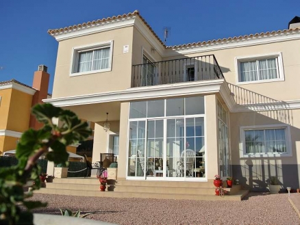 Villa for sale in town, Spain 154622