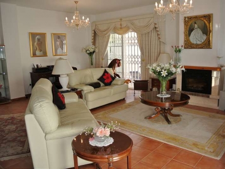 Villa with 3 bedroom in town 154622