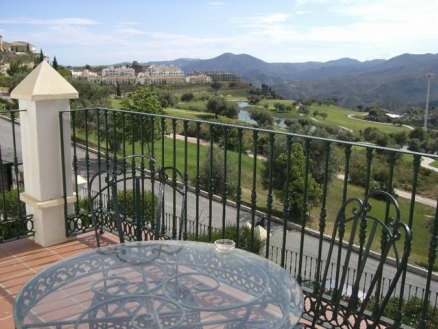 Villa with 3 bedroom in town 158999