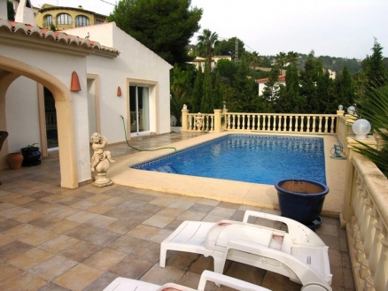 Villa for sale in town 160228