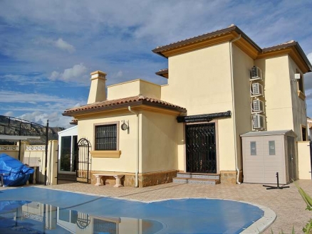 Villa for sale in town,  160283