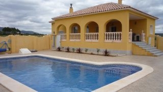 Villa for sale in town 160334