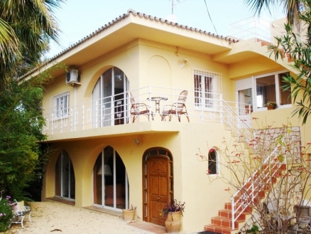 Villa for sale in town, Spain 167729