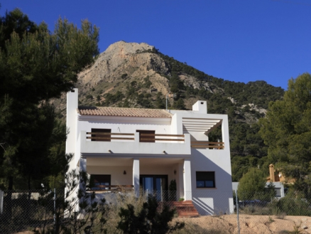 Villa for sale in town 167730