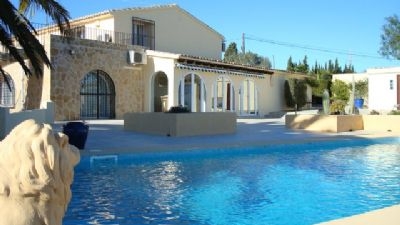 Villa for sale in town 168136