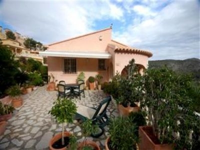 Villa for sale in town 168940