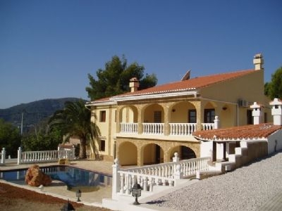 Oliva property: Villa for sale in Oliva 169213