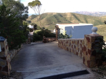 Villa for sale in town, Spain 169568