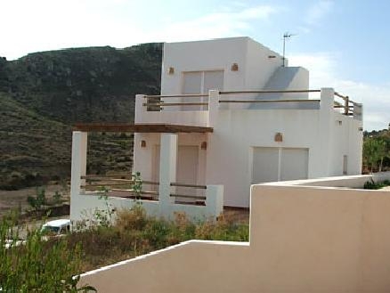 Villa for sale in town, Spain 169970