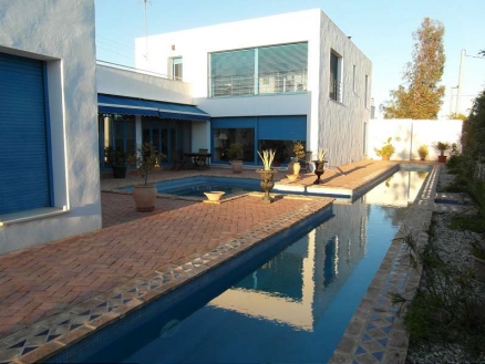 Villa for sale in town 171036