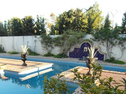 Villa with 4 bedroom in town 171036