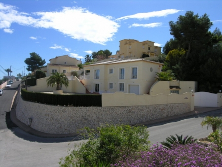 Villa for sale in town 182974