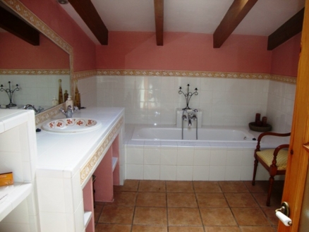 Townhome with 3 bedroom in town, Spain 184467