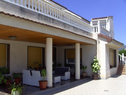 Villa with 6 bedroom in town 184963