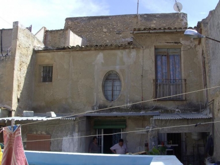 Townhome with 5 bedroom in town, Spain 184972