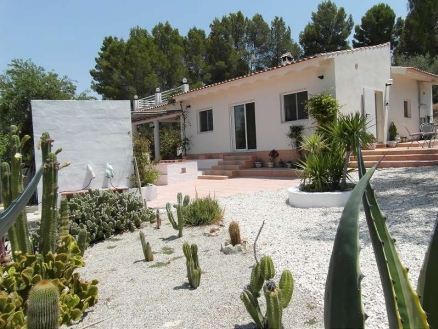 Villa for sale in town 185050