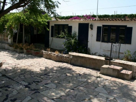 Villa with 5 bedroom in town 185075