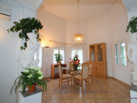 Villamartin property: Villa with 4 bedroom in Villamartin 185421