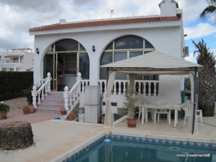 Villamartin property: Villamartin Villa 185444