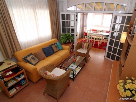 Townhome with 3 bedroom in town, Spain 186509