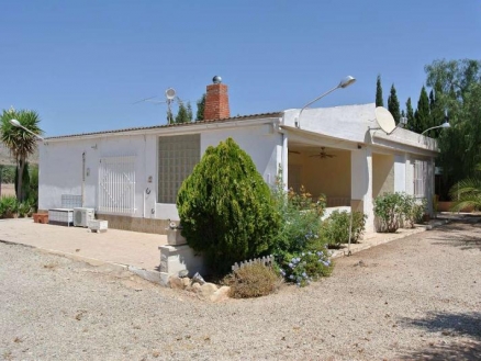 Villa for sale in town 202128