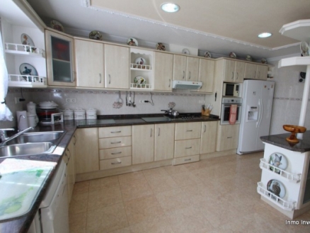 Algorfa property: Alicante property | 4 bedroom Villa 202745