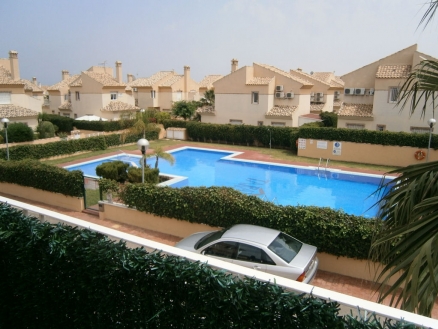 Villa with 3 bedroom in town 203353