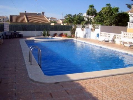 Villa for sale in town, Spain 203444