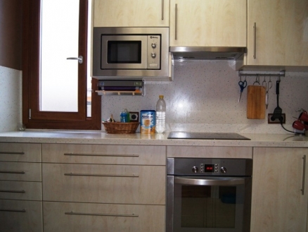 Apartment with 3 bedroom in town 209470