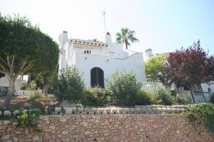 Villamartin property: Villa with 3 bedroom in Villamartin, Spain 211102