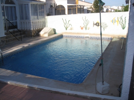 Villa for sale in town, Spain 211905