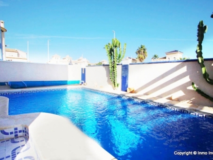 La Zenia property: Villa for sale in La Zenia, Alicante 211982