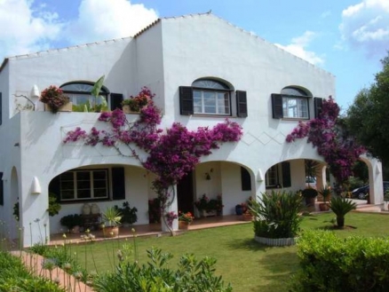 Villa for sale in town 212449