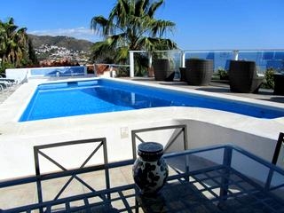 Villa for sale in town, Spain 216409