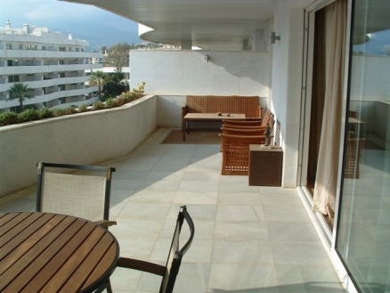 Puerto Banus property: Apartment for sale in Puerto Banus, Spain 216480