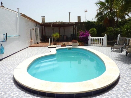 Villa with 4 bedroom in town 216557