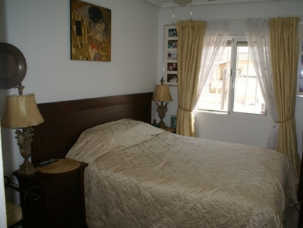  2 bedroom Apartment 216561