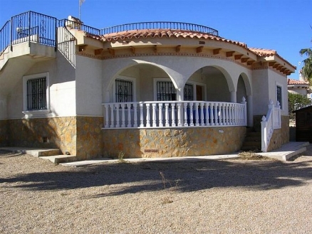 Villa for sale in town 216645