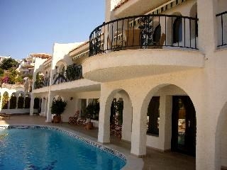 Villa for sale in town 216651