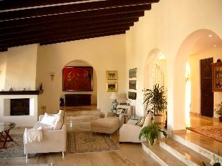 Villa with 5 bedroom in town 216651