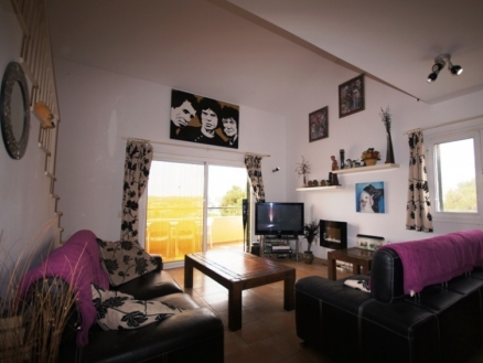 Apartment with 3 bedroom in town, Spain 229897