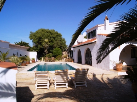 Villa for sale in town, Spain 234035