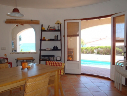 Villa with 3 bedroom in town 236741